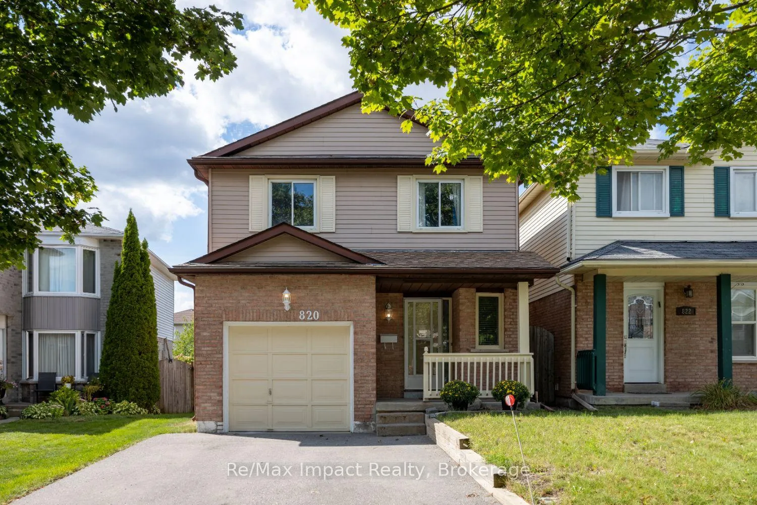 Photo 1 of 820 Bennett Crescent, Oshawa, Pinecrest — HOMEH