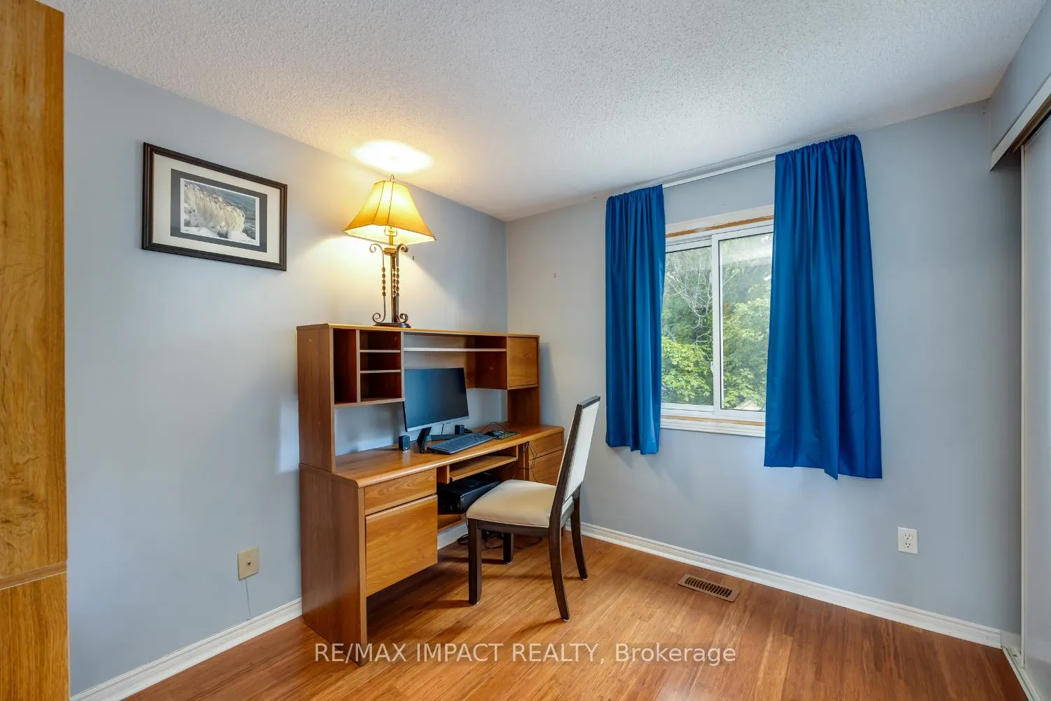 Photo 21 of 820 Bennett Crescent, Oshawa, Pinecrest — HOMEH