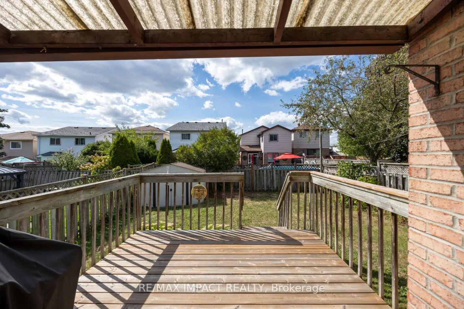 Photo 27 of 820 Bennett Crescent, Oshawa, Pinecrest — HOMEH
