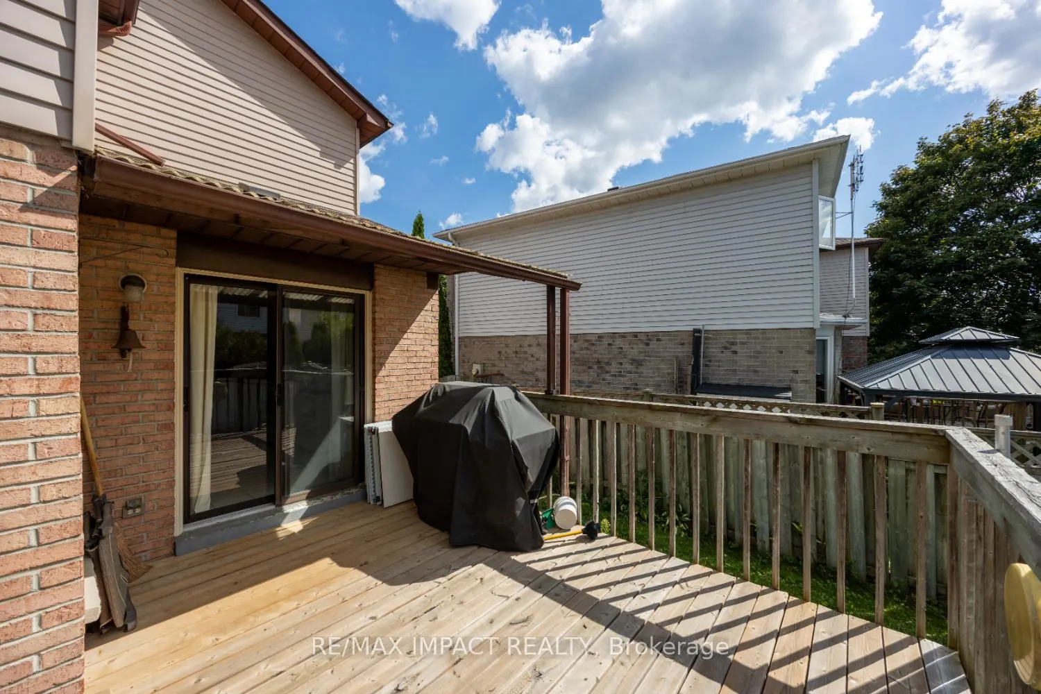 Photo 28 of 820 Bennett Crescent, Oshawa, Pinecrest — HOMEH