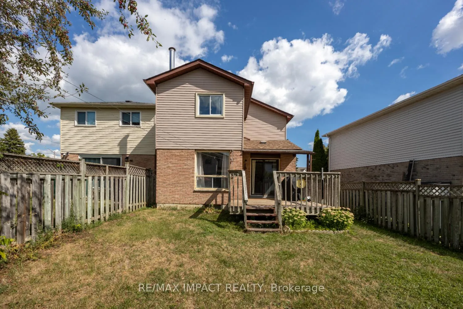 Photo 29 of 820 Bennett Crescent, Oshawa, Pinecrest — HOMEH