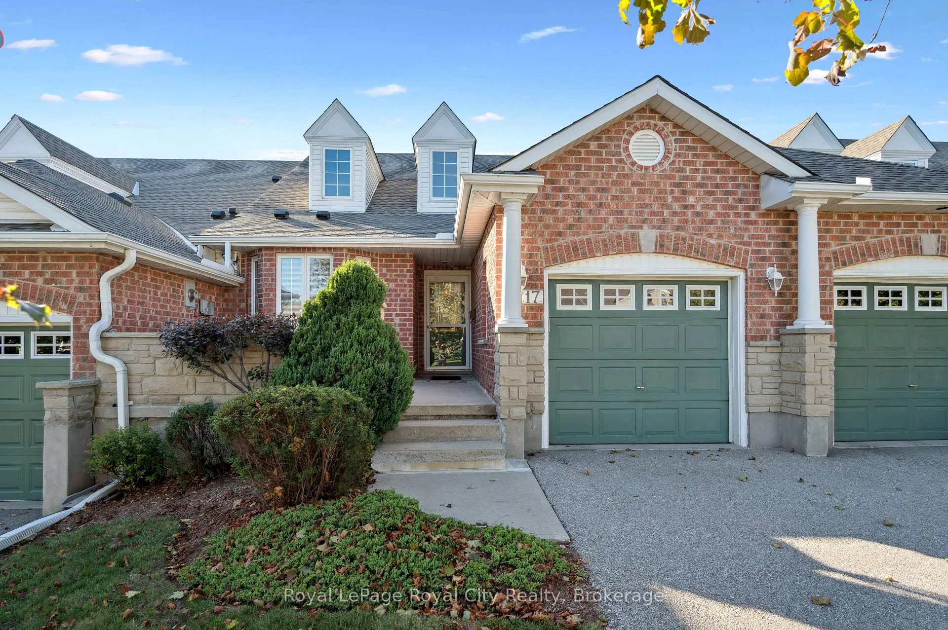 Photo 1 of 17 Terraview Crescent, Guelph, Kortright West — HOMEH