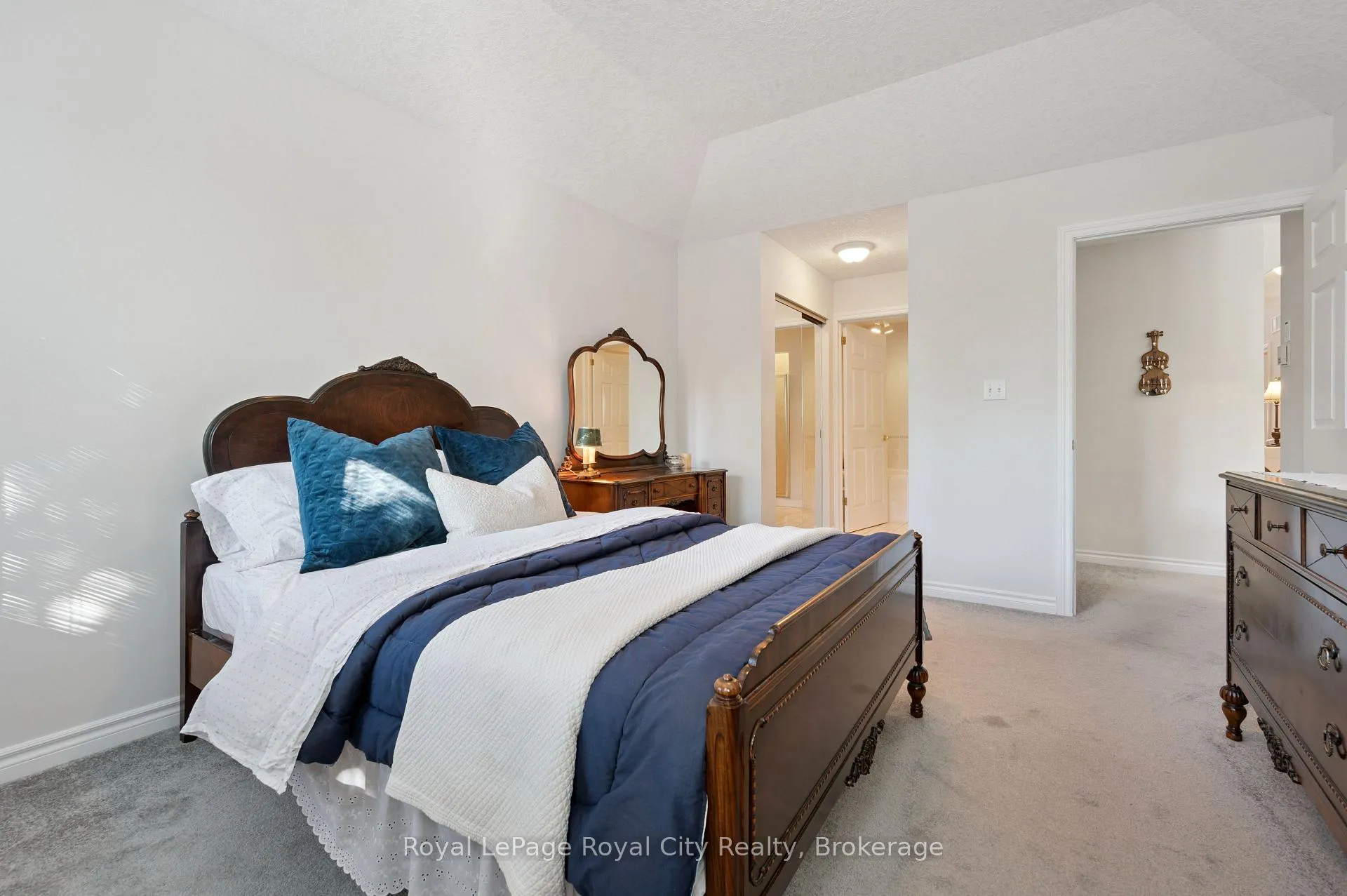 Photo 17 of 17 Terraview Crescent, Guelph, Kortright West — HOMEH