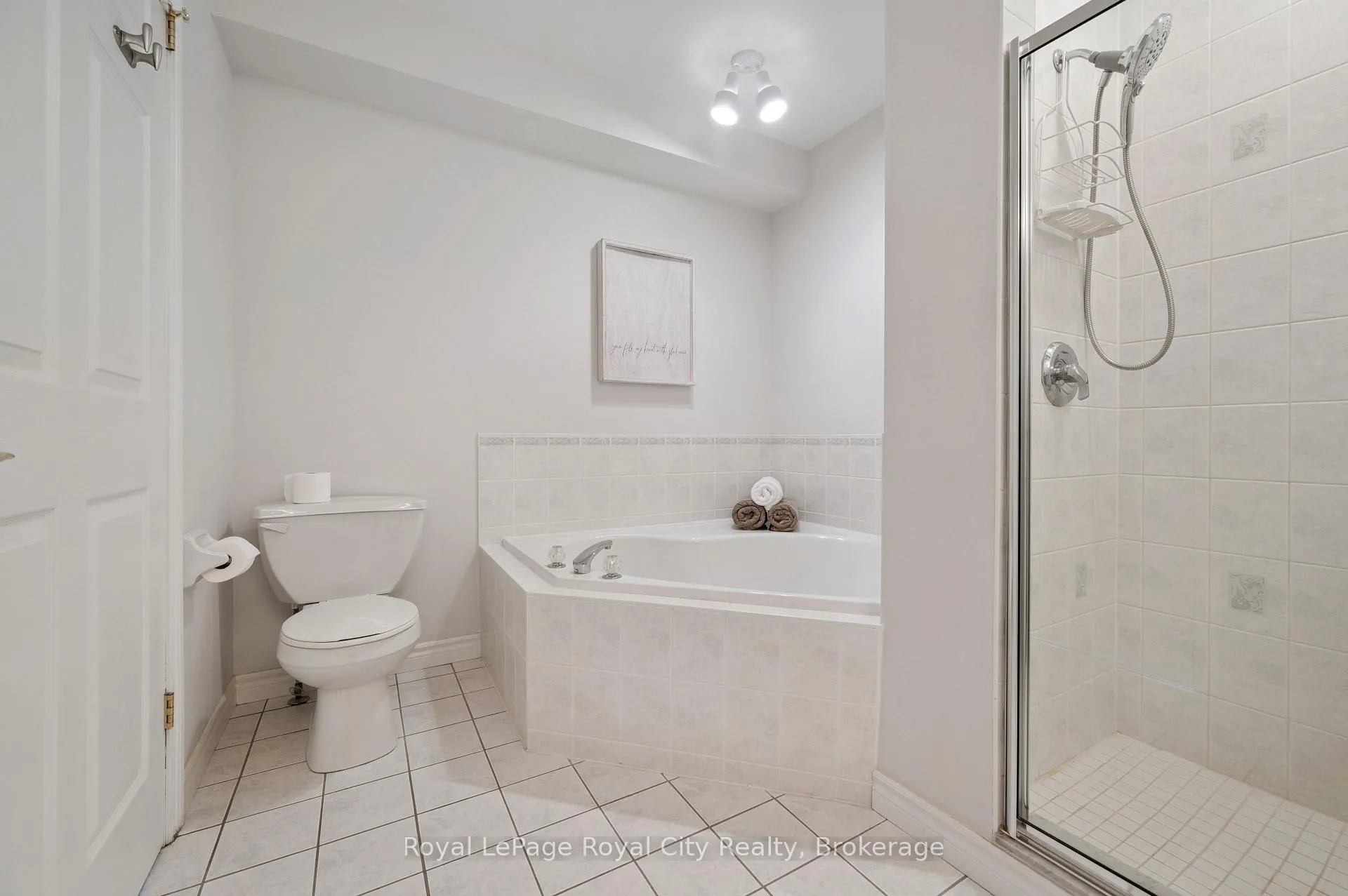 Photo 19 of 17 Terraview Crescent, Guelph, Kortright West — HOMEH