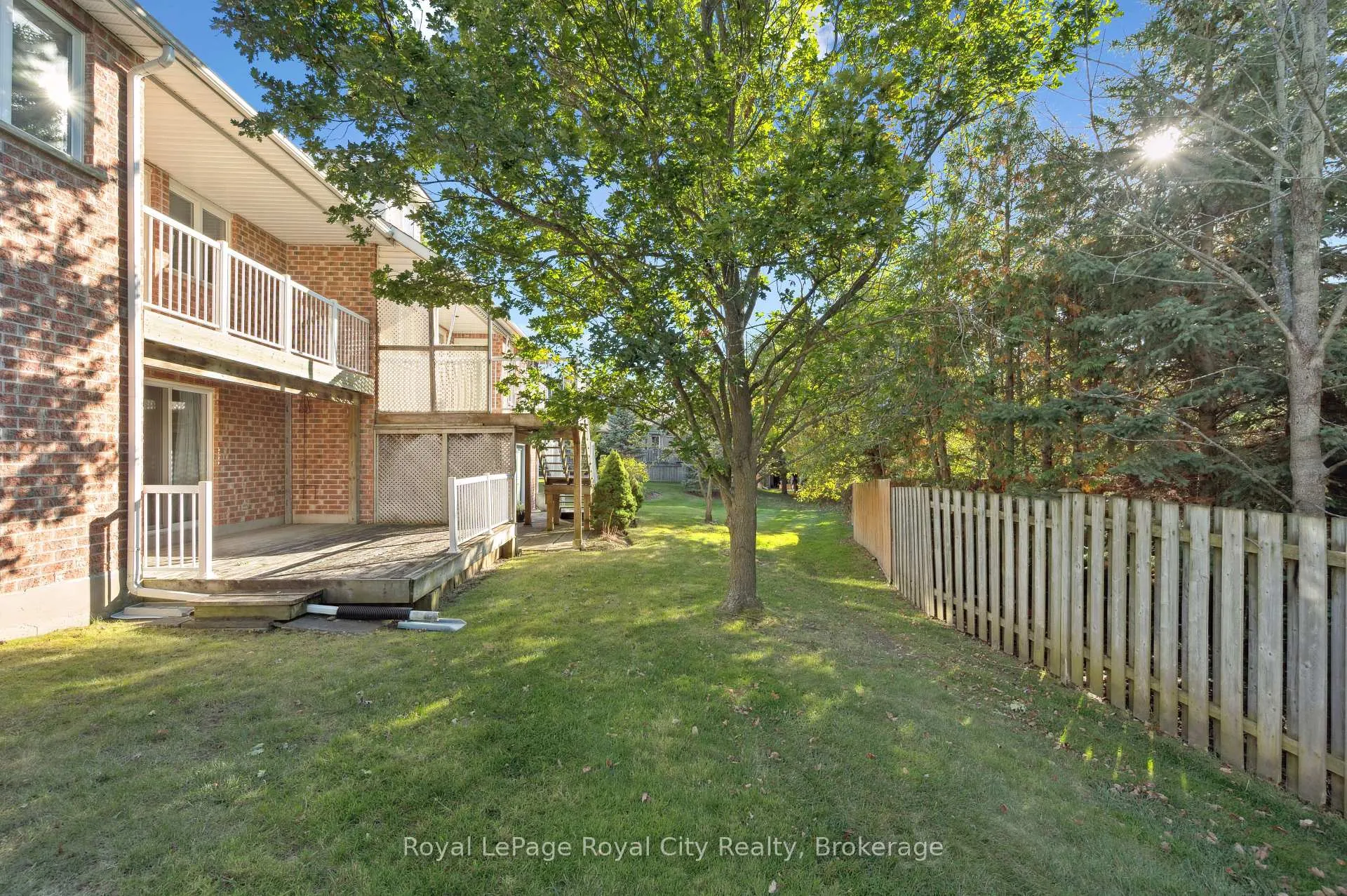 Photo 37 of 17 Terraview Crescent, Guelph, Kortright West — HOMEH