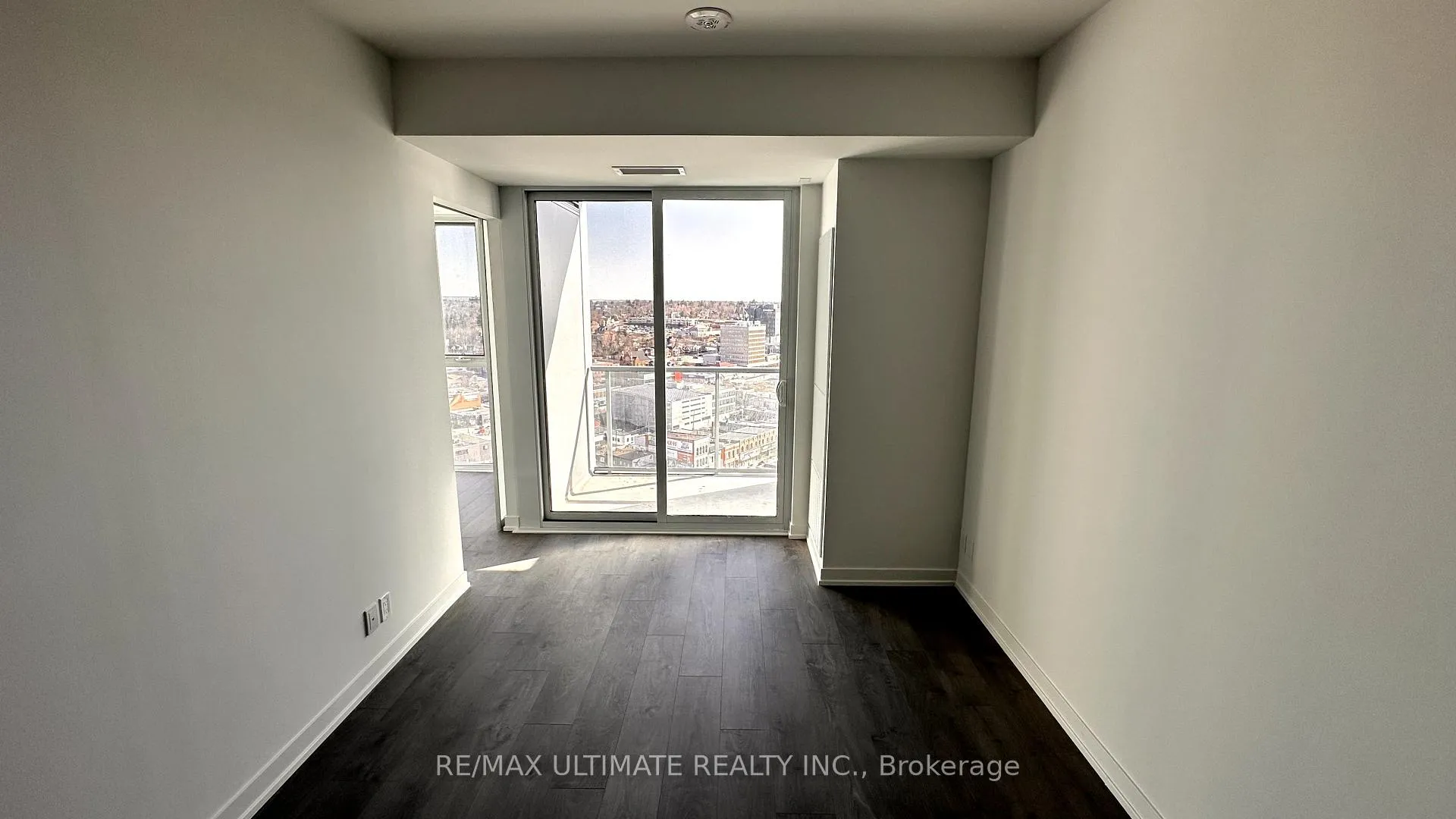 Photo 7 of Unit 2006, 39 Mary Street, Barrie, City Centre — HOMEH