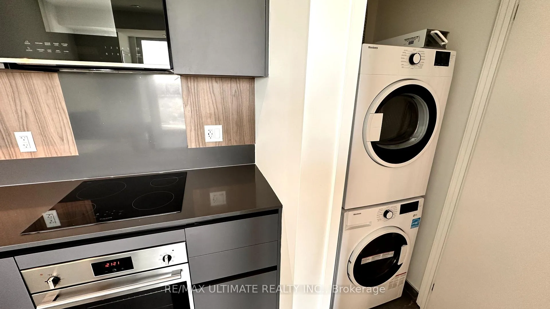 Photo 13 of Unit 2006, 39 Mary Street, Barrie, City Centre — HOMEH