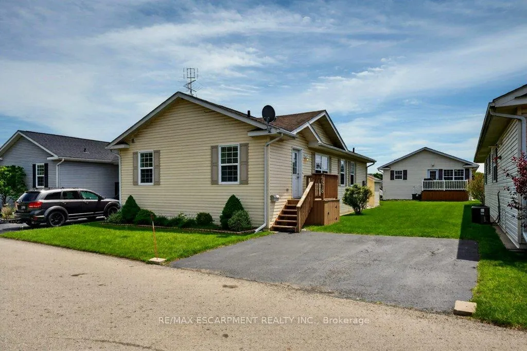 Front of 4578 Susanna Lane