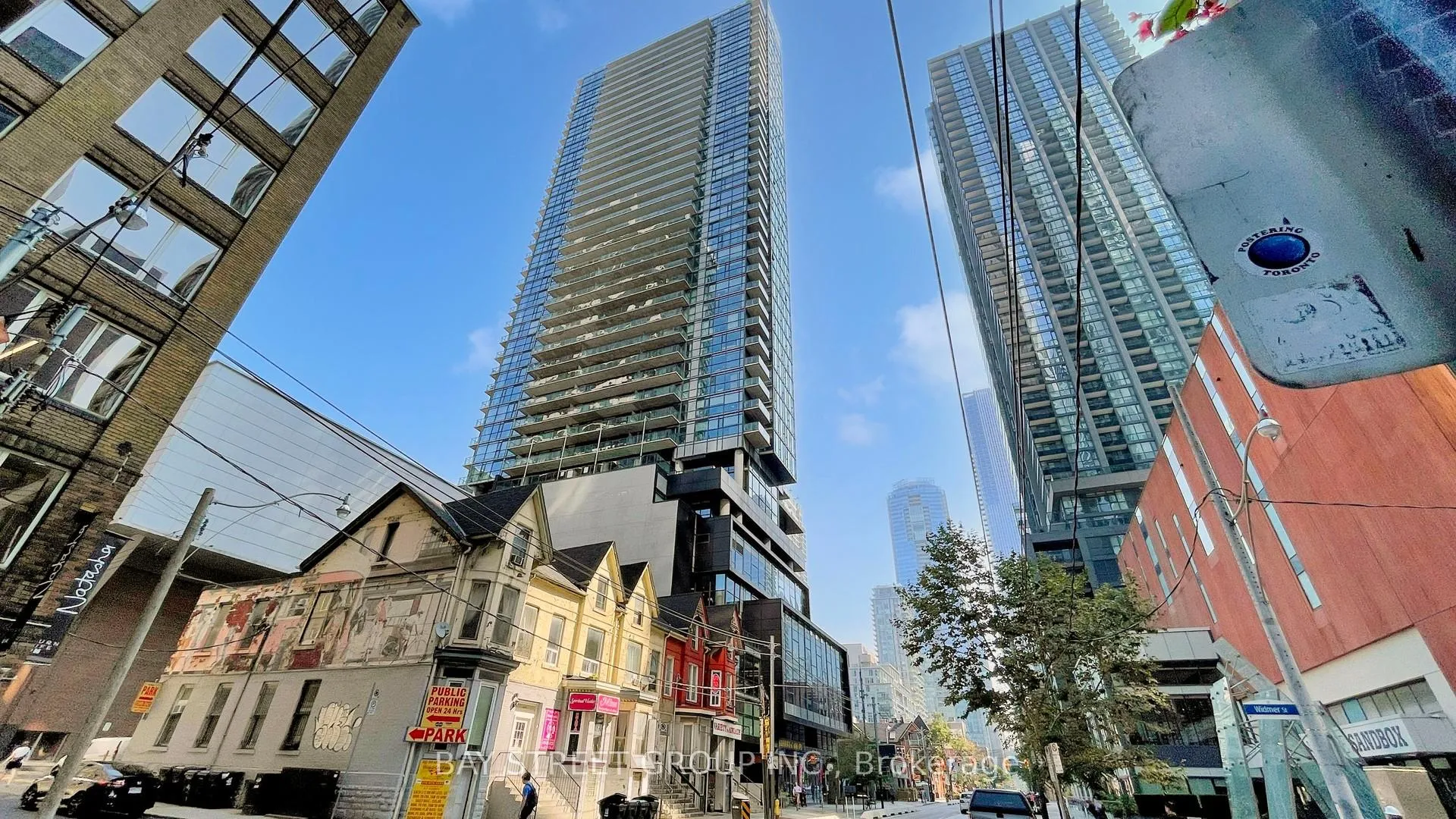 Photo 3 of Unit 3002, 290 Adelaide Street W, Toronto, Waterfront Communities — HOMEH