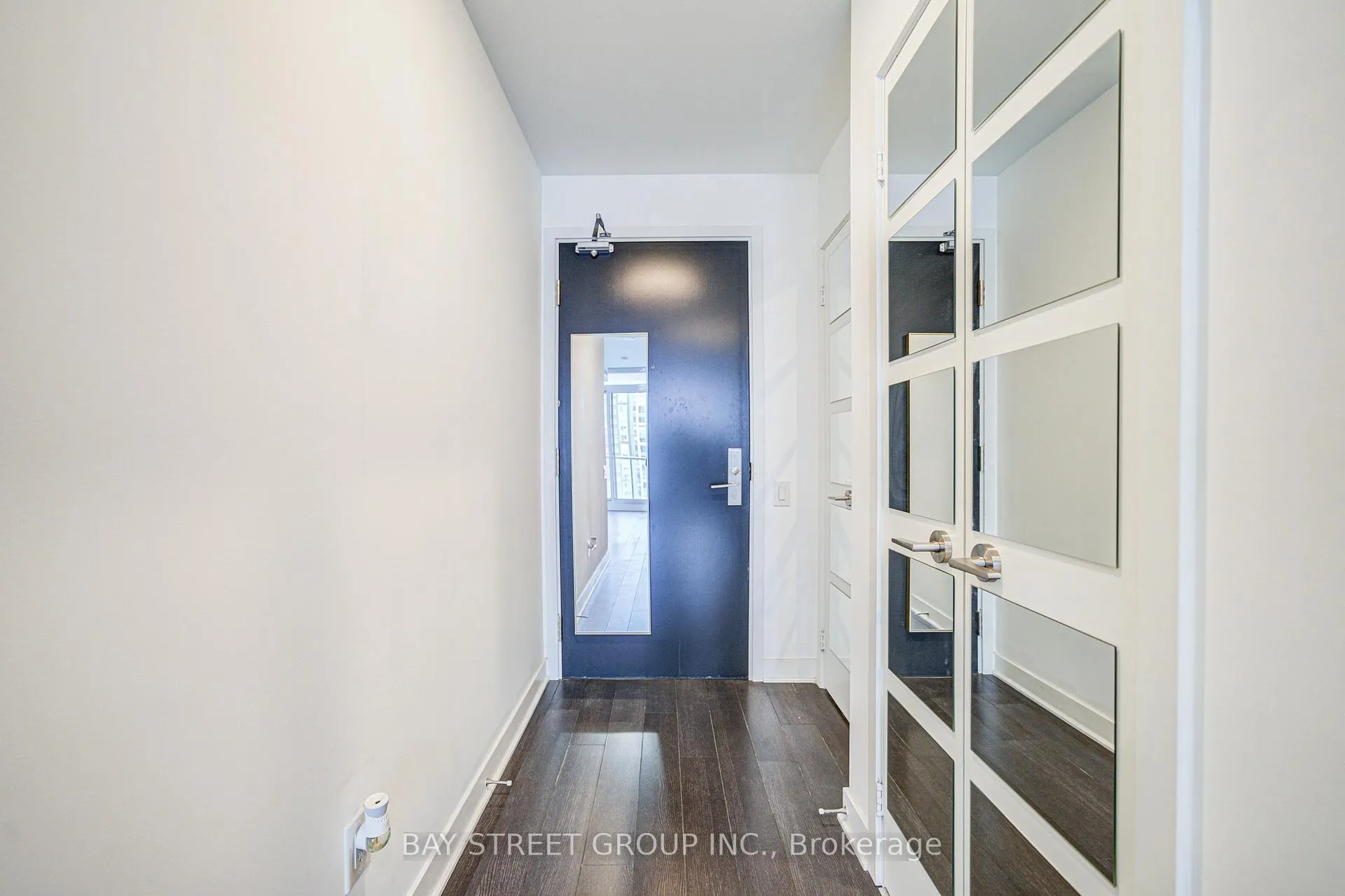 Photo 8 of Unit 3002, 290 Adelaide Street W, Toronto, Waterfront Communities — HOMEH