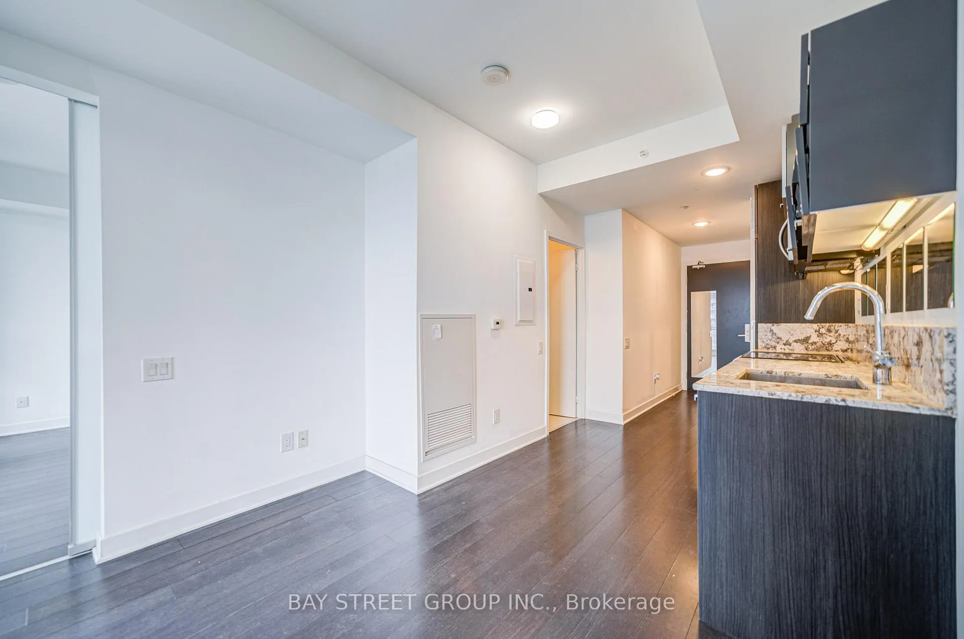 Photo 21 of Unit 3002, 290 Adelaide Street W, Toronto, Waterfront Communities — HOMEH