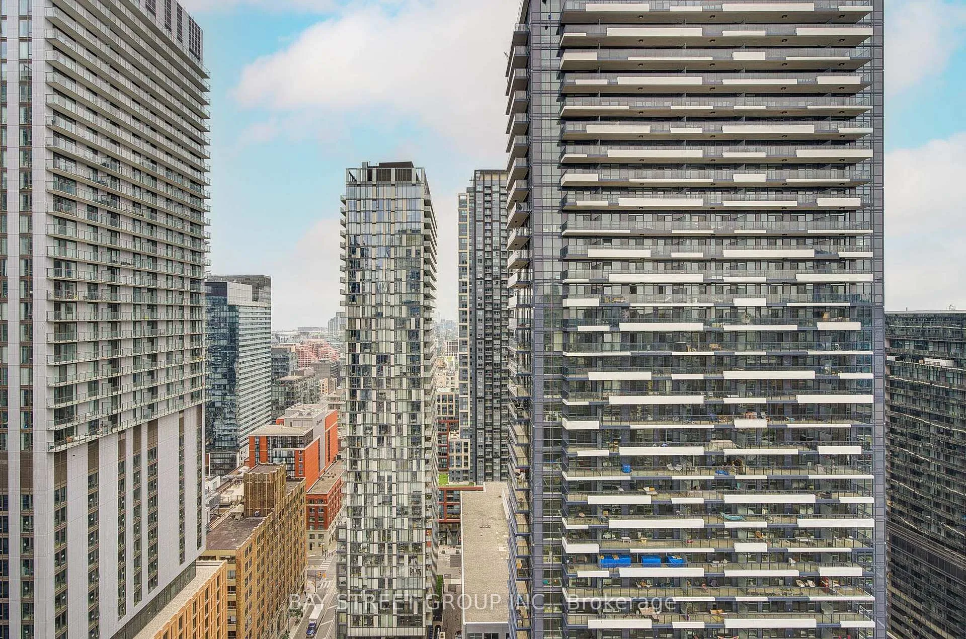 Photo 32 of Unit 3002, 290 Adelaide Street W, Toronto, Waterfront Communities — HOMEH