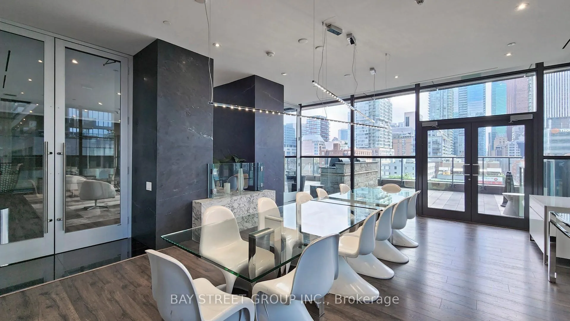 Photo 38 of Unit 3002, 290 Adelaide Street W, Toronto, Waterfront Communities — HOMEH