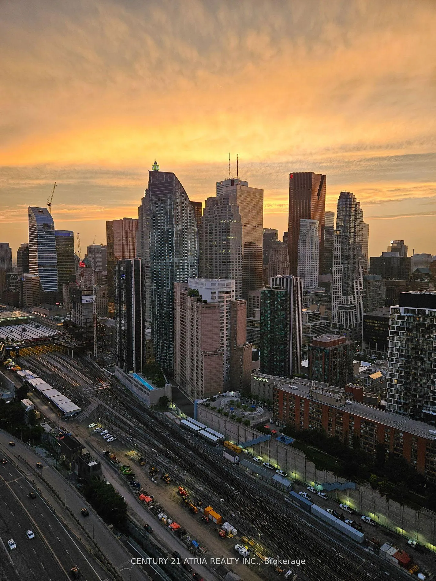 Photo 12 of Unit 4305, 55 Cooper Street, Toronto, Waterfront Communities — HOMEH