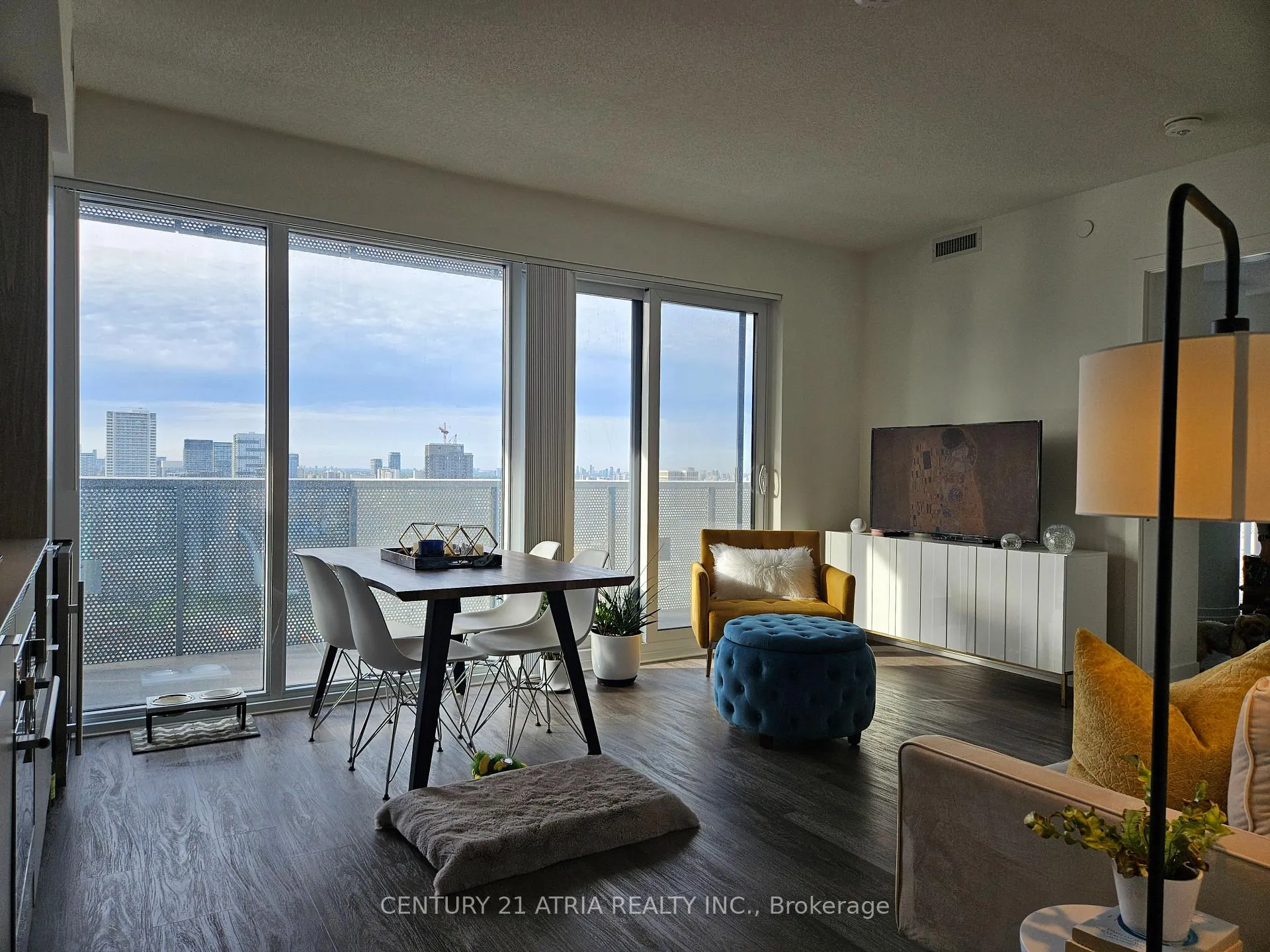 Photo 13 of Unit 4305, 55 Cooper Street, Toronto, Waterfront Communities — HOMEH