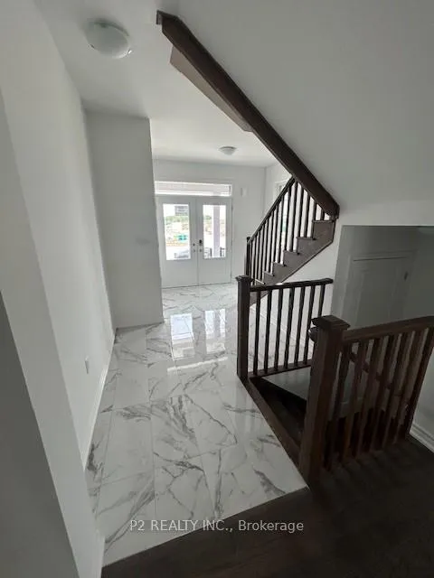 Photo 10 of 384 Madelaine Drive, Barrie, Rural Barrie Southeast — HOMEH
