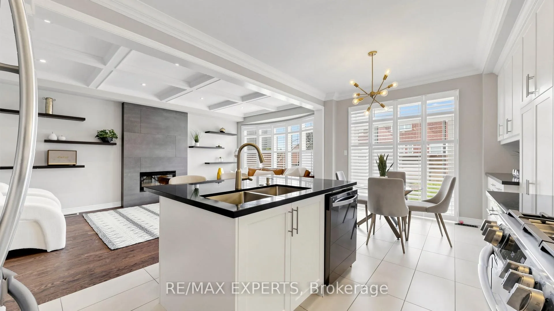 Photo 11 of 22 Red Tree Drive, Vaughan, Kleinburg — HOMEH