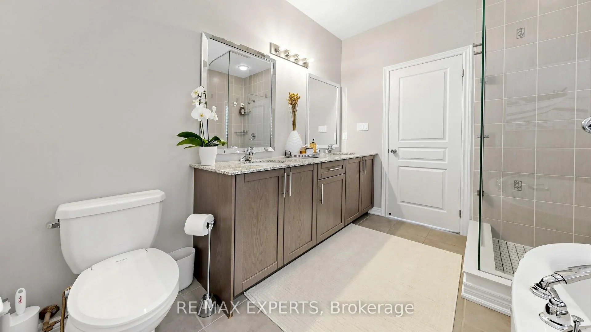 Photo 25 of 22 Red Tree Drive, Vaughan, Kleinburg — HOMEH
