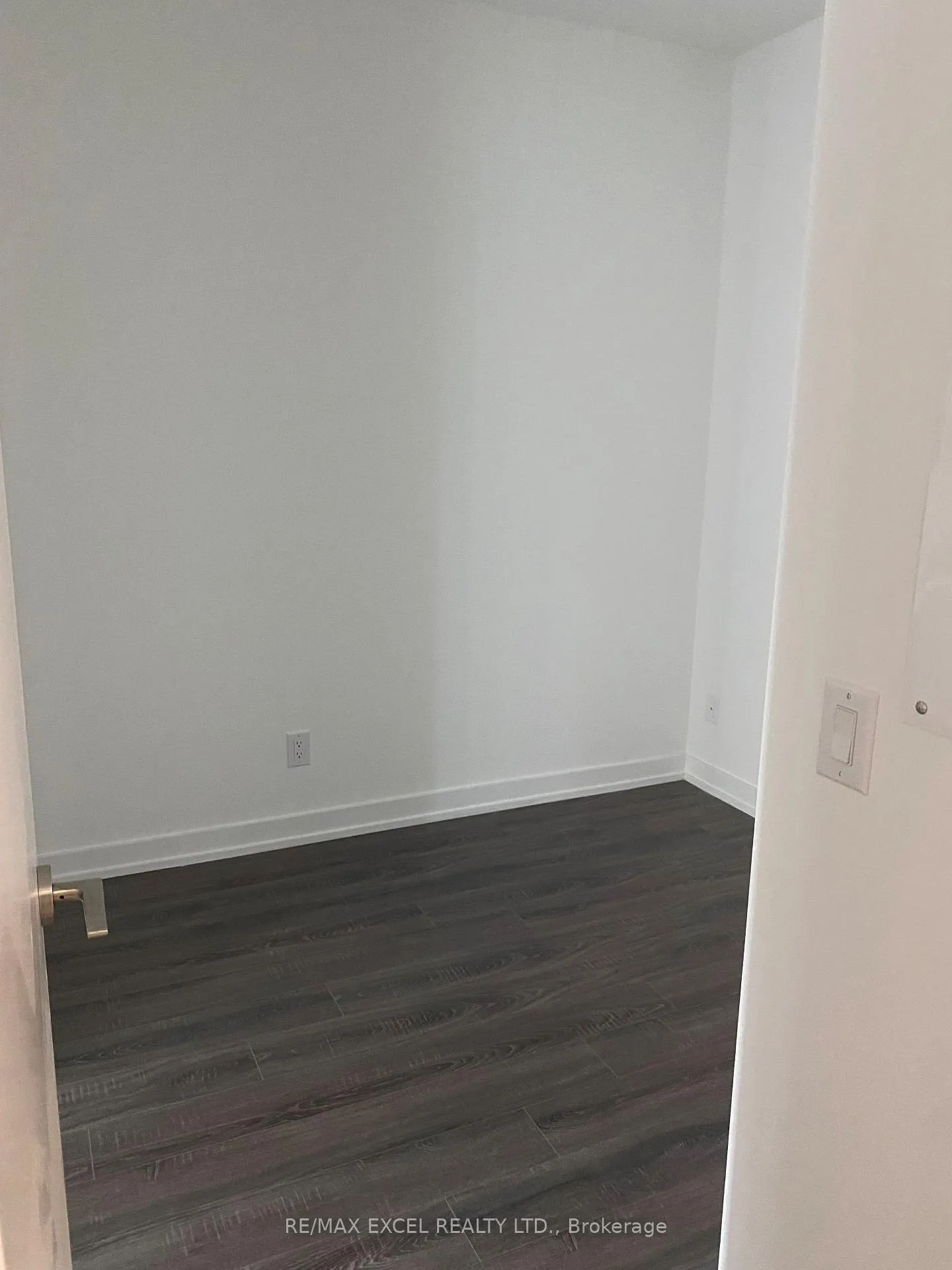 Photo 6 of Unit 913, 20 Edward Street, Toronto, Bay Street Corridor — HOMEH