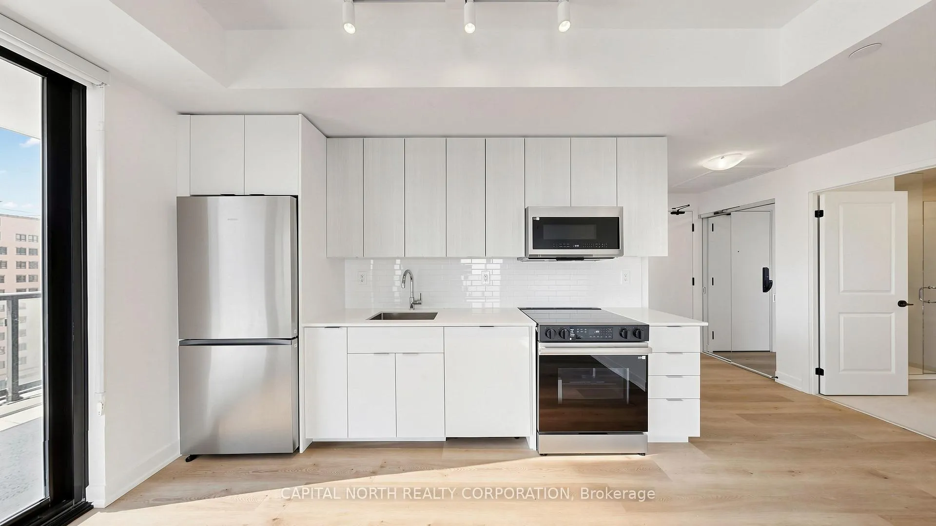 Photo 7 of Unit 708, 2075 Lakeshore Road, Burlington, Brant — HOMEH