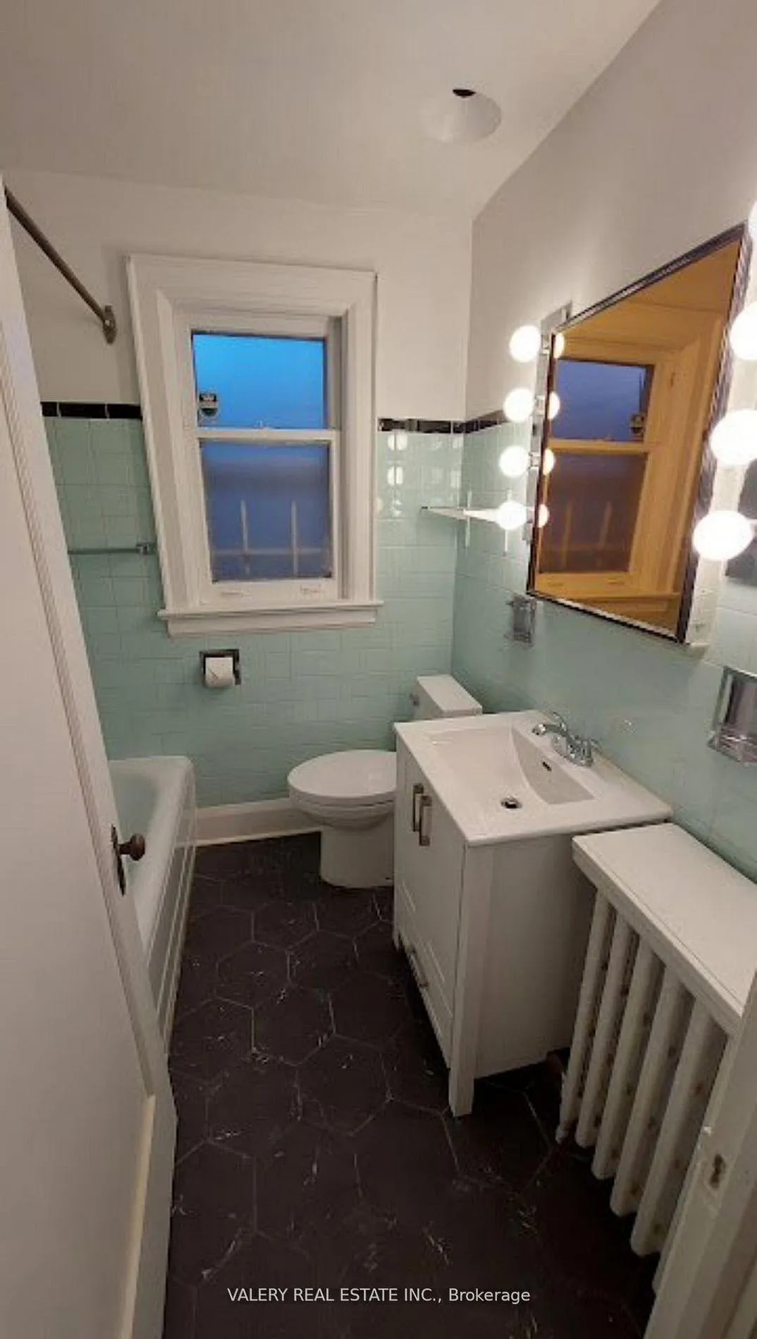 Photo 5 of 130 Glengarry Avenue, Toronto, Lawrence Park North — HOMEH