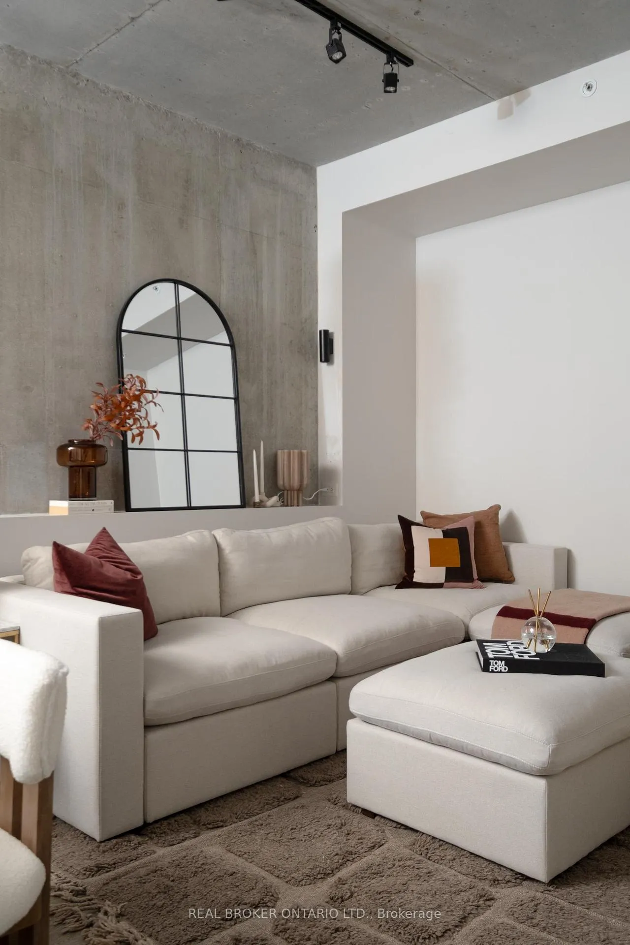 Photo 3 of Unit PH24, 39 Brant Street, Toronto, Waterfront Communities — HOMEH