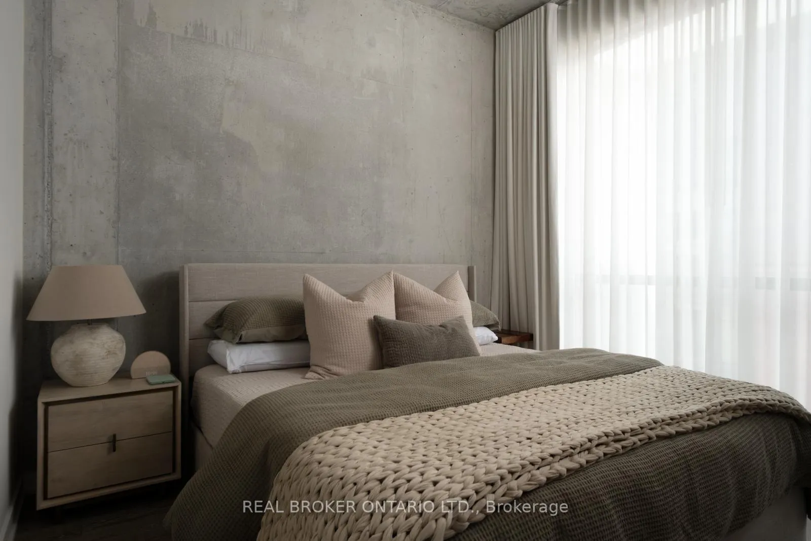 Photo 15 of Unit PH24, 39 Brant Street, Toronto, Waterfront Communities — HOMEH