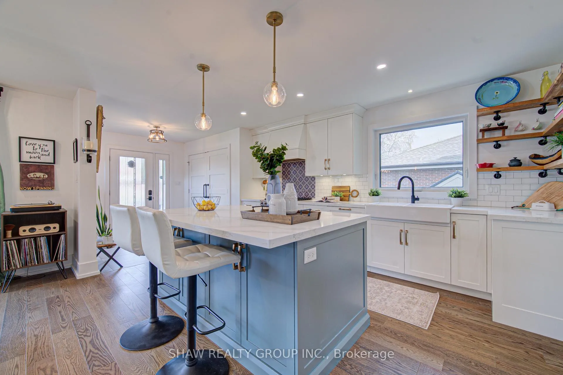 Photo 16 of 1486 Augustine Drive, Burlington, Mountainside — HOMEH