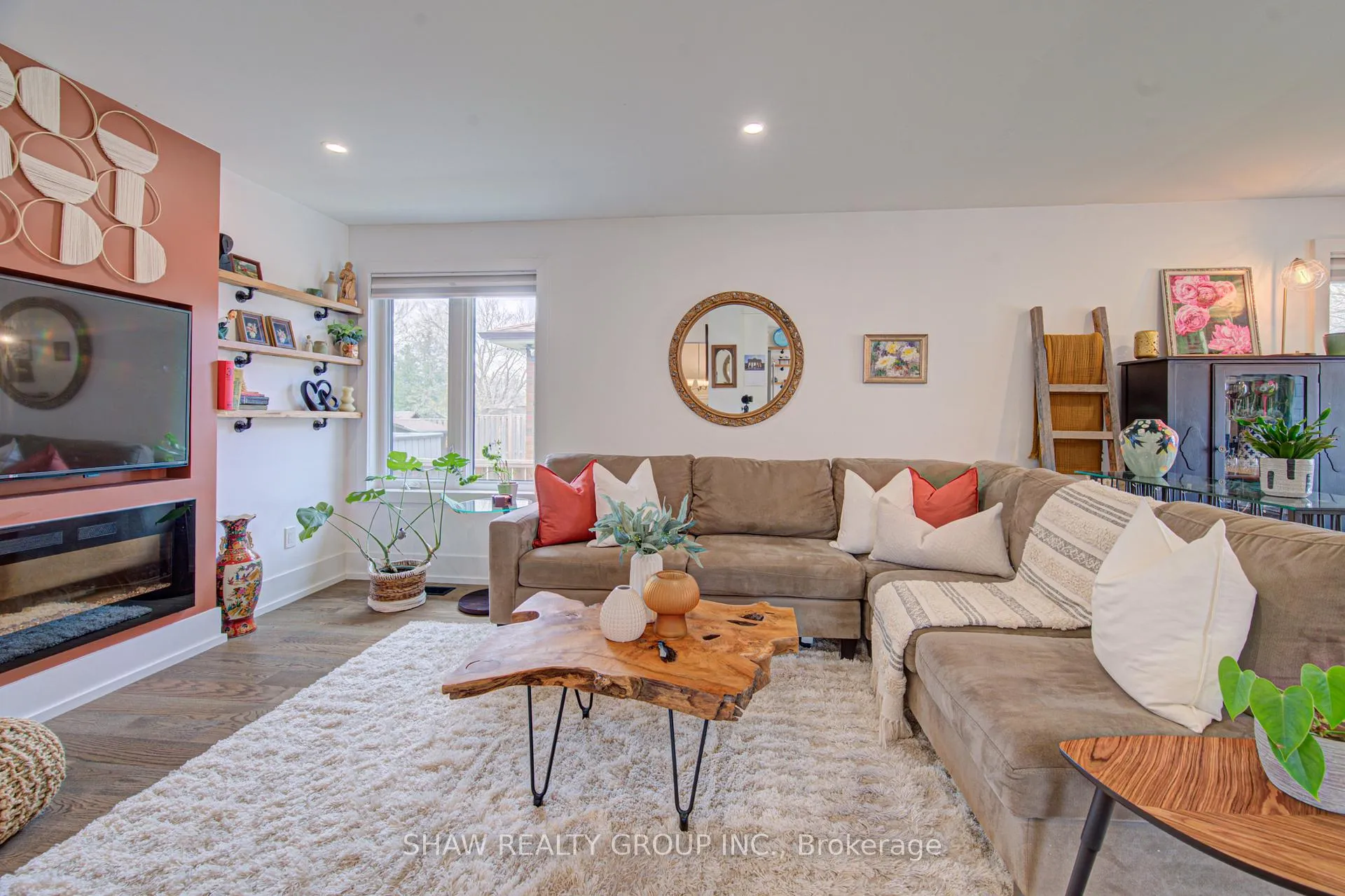 Photo 18 of 1486 Augustine Drive, Burlington, Mountainside — HOMEH
