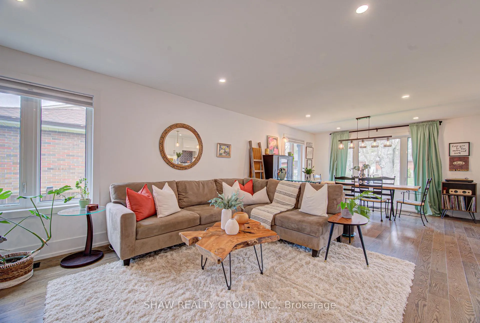 Photo 21 of 1486 Augustine Drive, Burlington, Mountainside — HOMEH