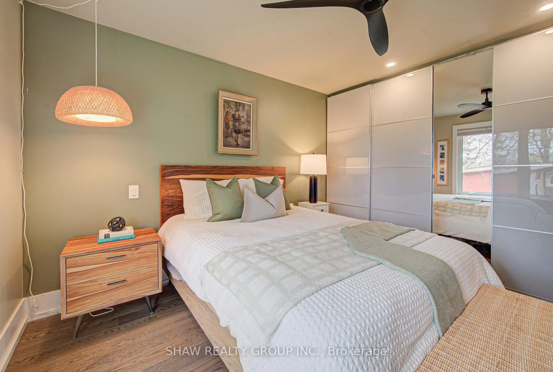 Photo 25 of 1486 Augustine Drive, Burlington, Mountainside — HOMEH