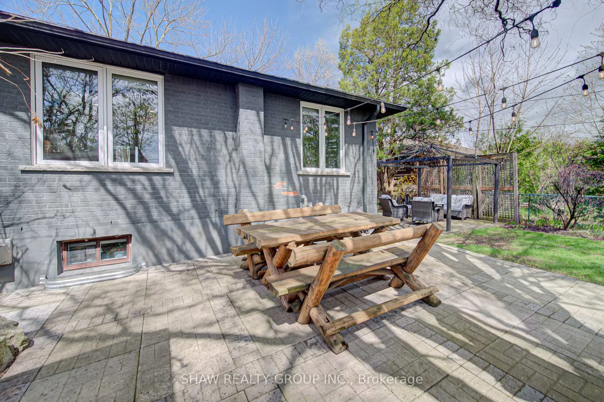 Photo 39 of 1486 Augustine Drive, Burlington, Mountainside — HOMEH