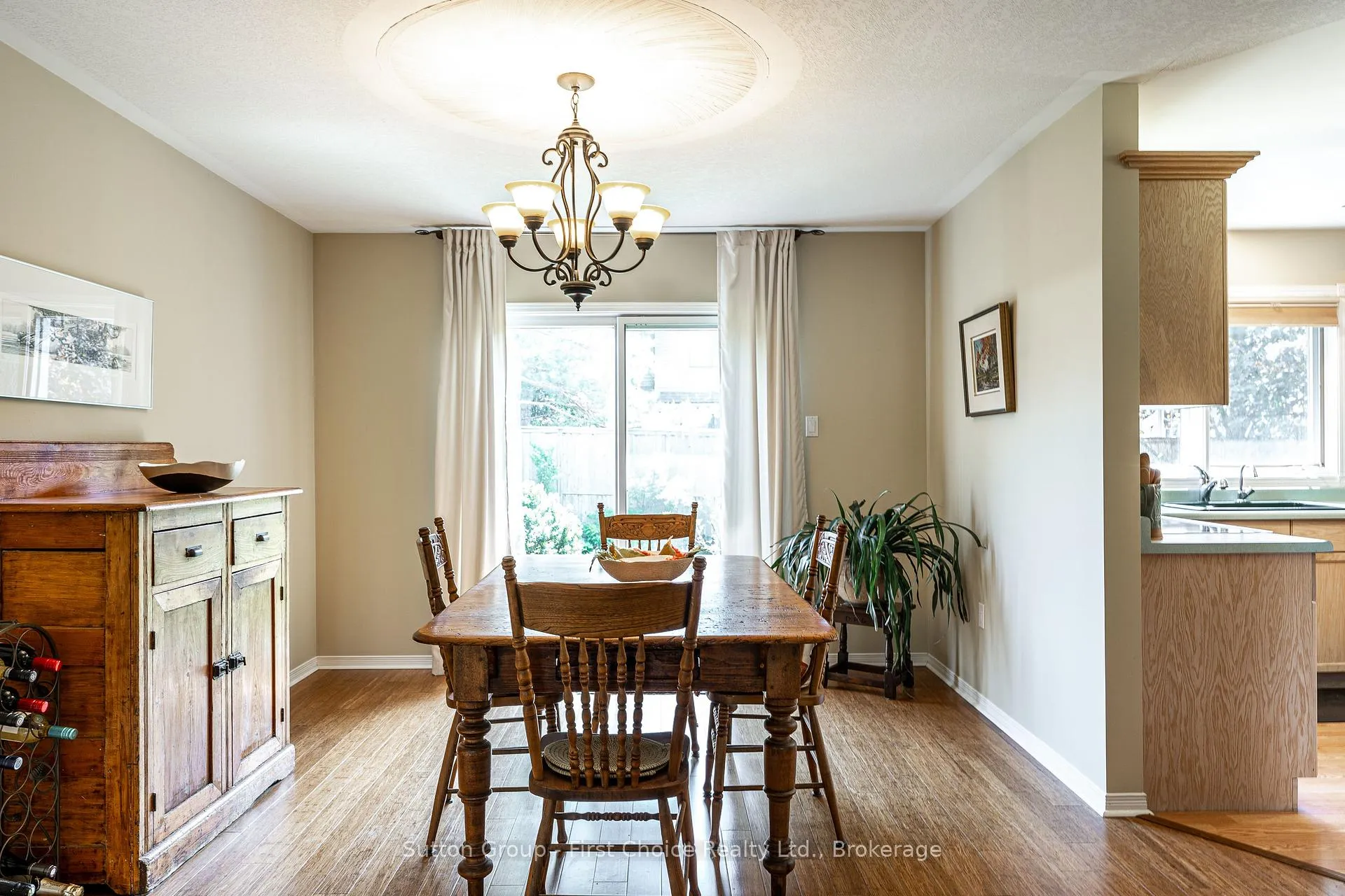 Photo 10 of 25 White Street, Stratford — HOMEH