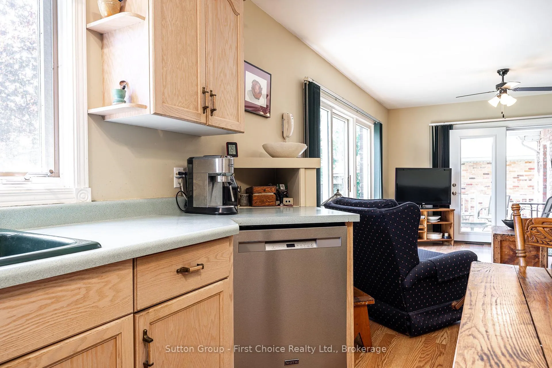 Photo 15 of 25 White Street, Stratford — HOMEH