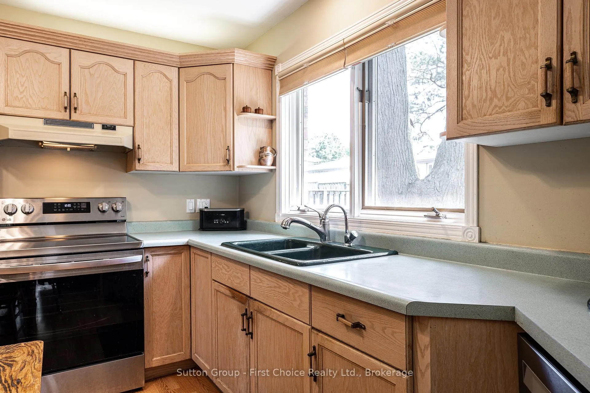 Photo 16 of 25 White Street, Stratford — HOMEH