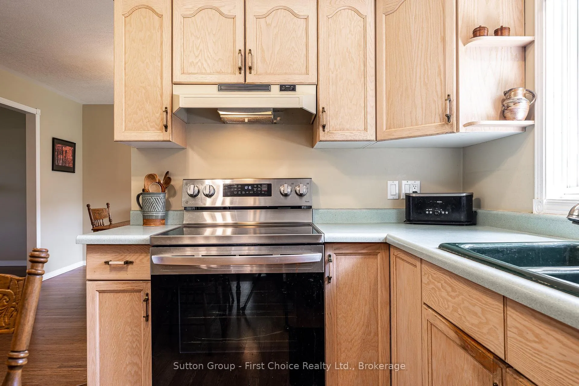 Photo 17 of 25 White Street, Stratford — HOMEH