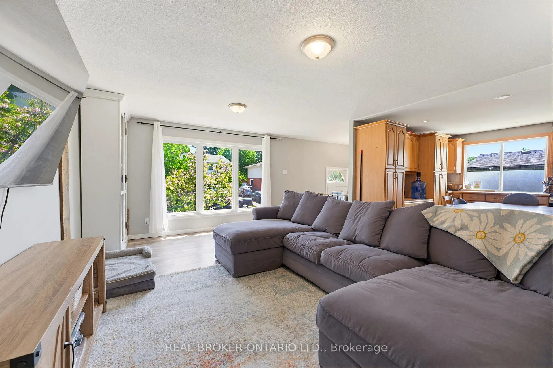 Photo 5 of 26 Aspen Crescent, Woolwich — HOMEH