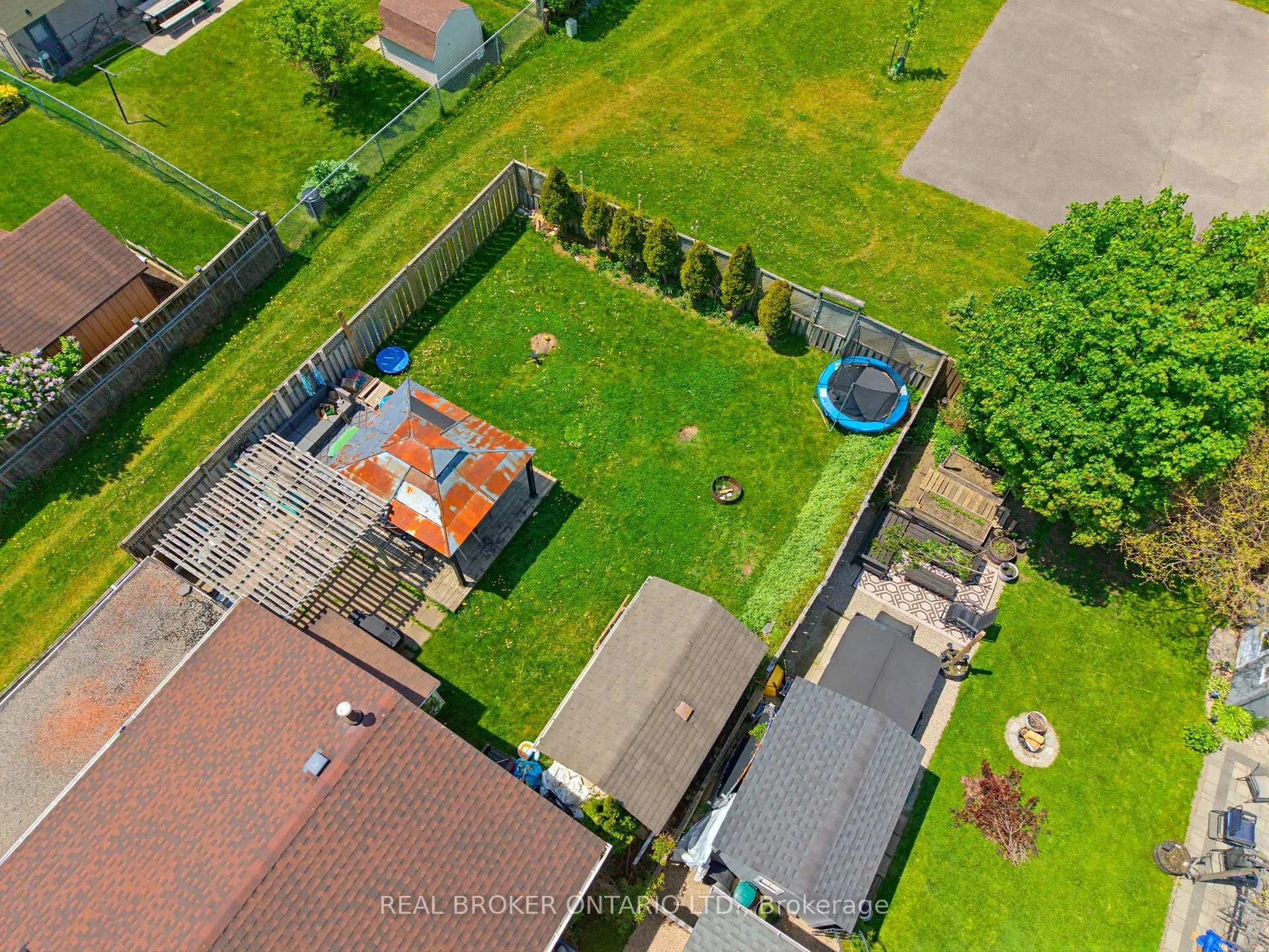 Photo 19 of 26 Aspen Crescent, Woolwich — HOMEH