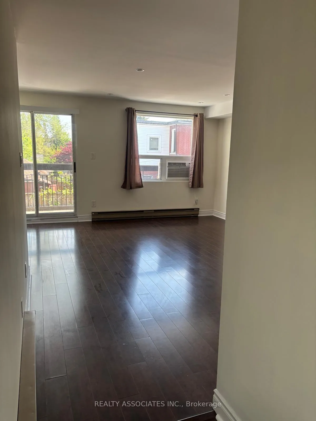 Photo 11 of Unit B, 1389 Danforth Avenue, Toronto, Greenwood-Coxwell — HOMEH