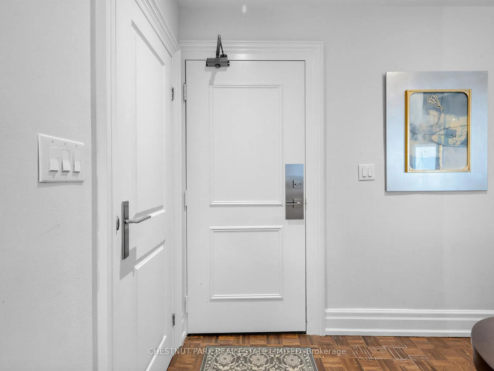 Photo 3 of Unit 100, 616 Avenue Road, Toronto, Casa Loma — HOMEH