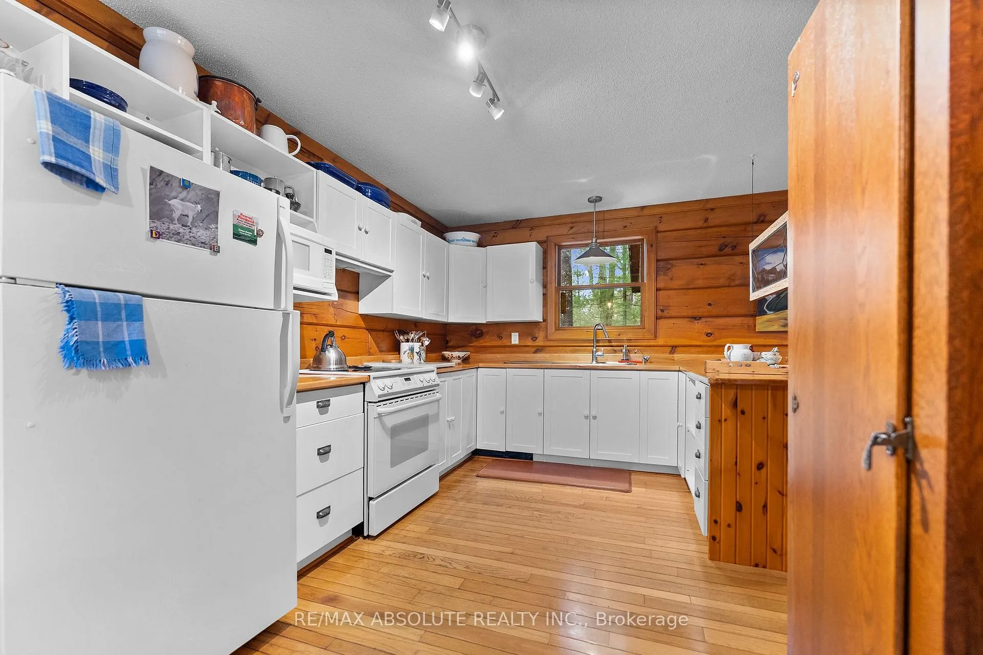 Photo 17 of 21 Forest Ridge Road, McNab/Braeside, Mcnab/Braeside Twps — HOMEH