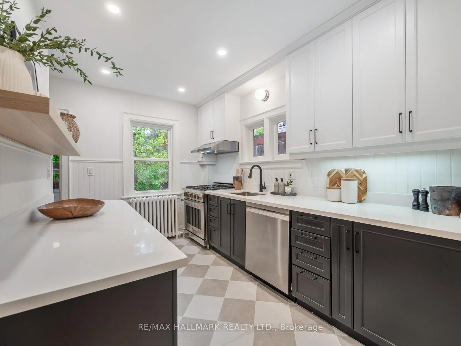 Photo 9 of 33 Mortimer Avenue, Toronto, Broadview North — HOMEH