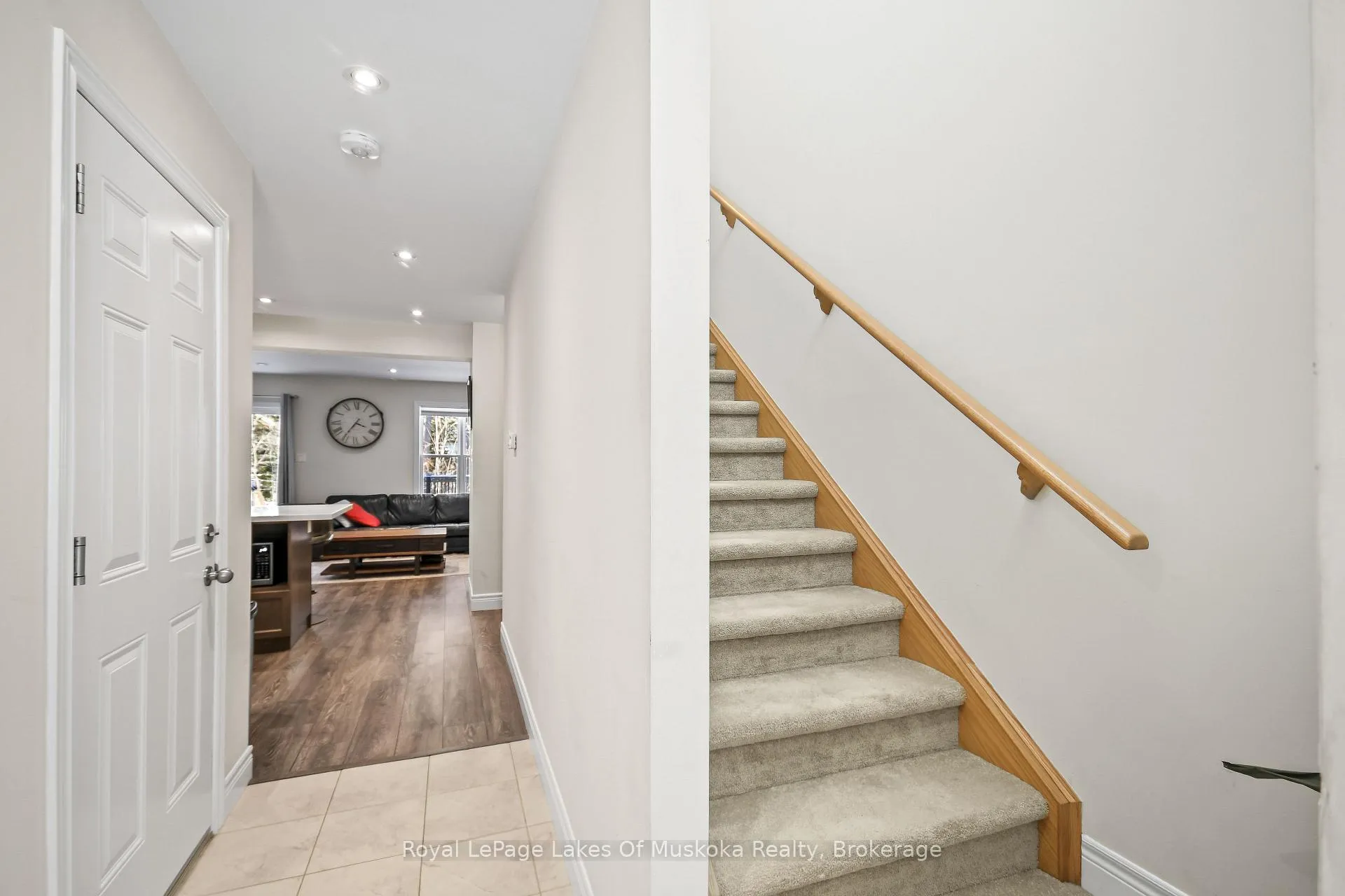 Photo 6 of 31 Nicole Park Place, Bracebridge, Macaulay — HOMEH