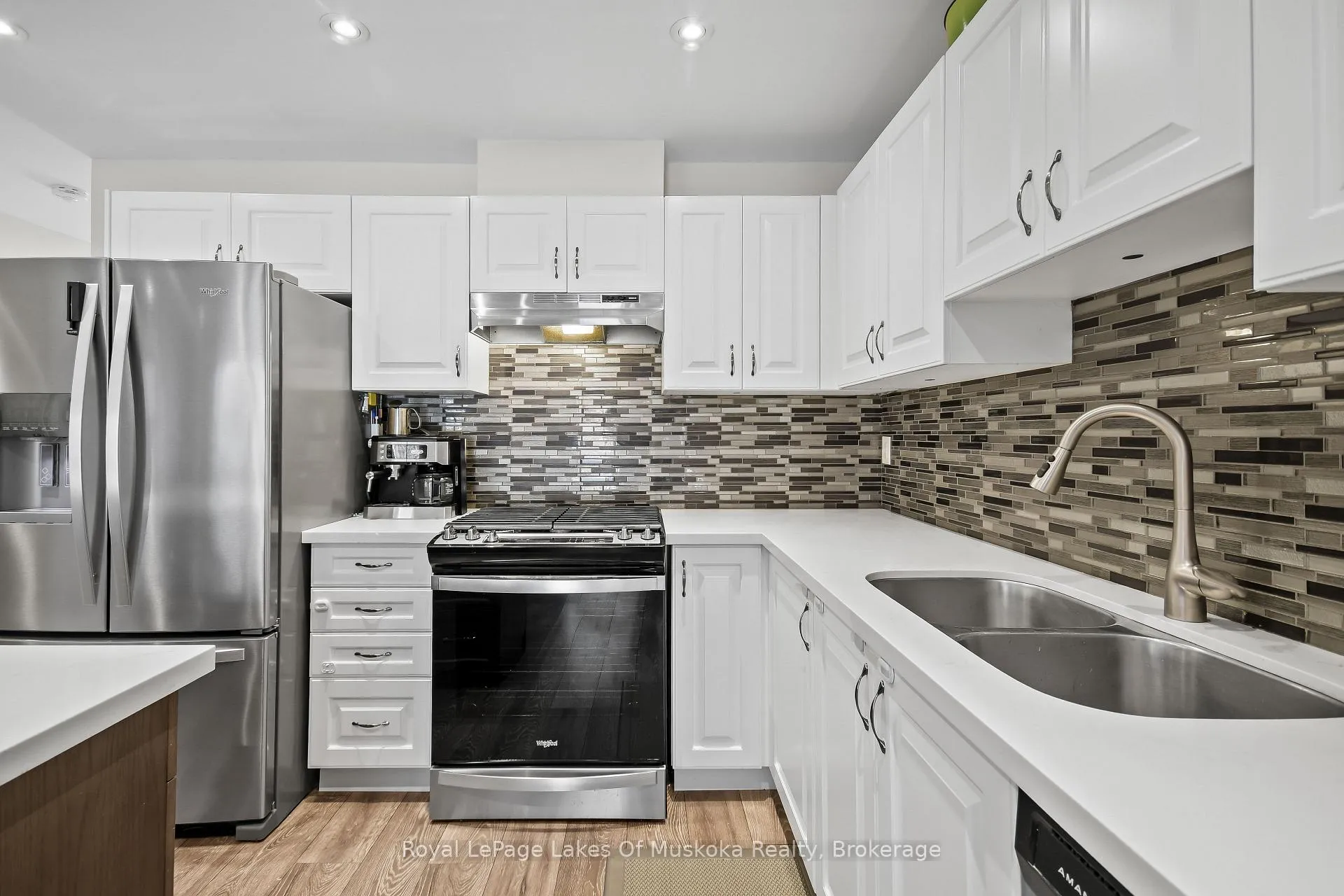 Photo 14 of 31 Nicole Park Place, Bracebridge, Macaulay — HOMEH