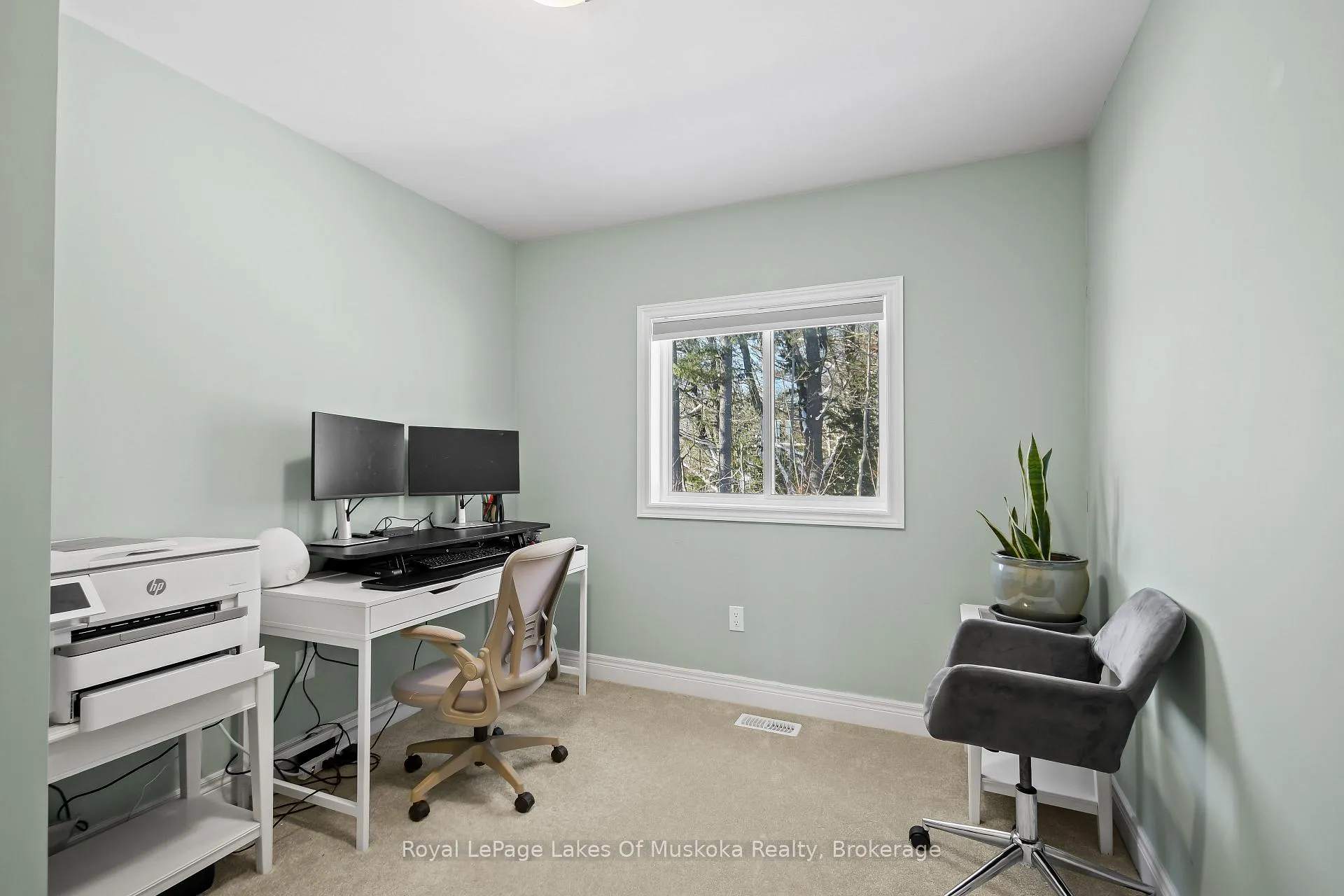 Photo 25 of 31 Nicole Park Place, Bracebridge, Macaulay — HOMEH