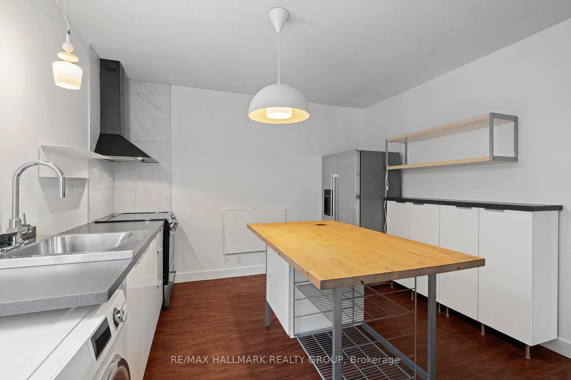 Photo 7 of 378 Booth Street, Ottawa, West Centre Town — HOMEH