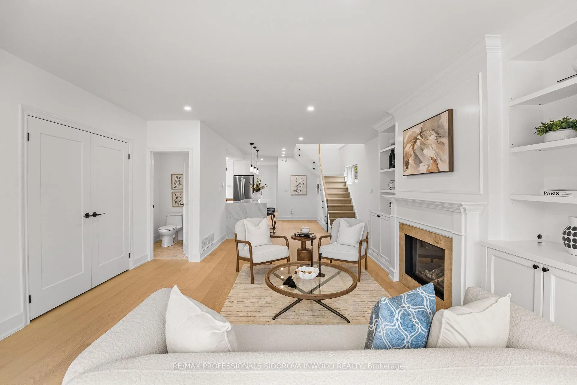 Photo 5 of 2 Ostend Avenue, Toronto, High Park-Swansea — HOMEH