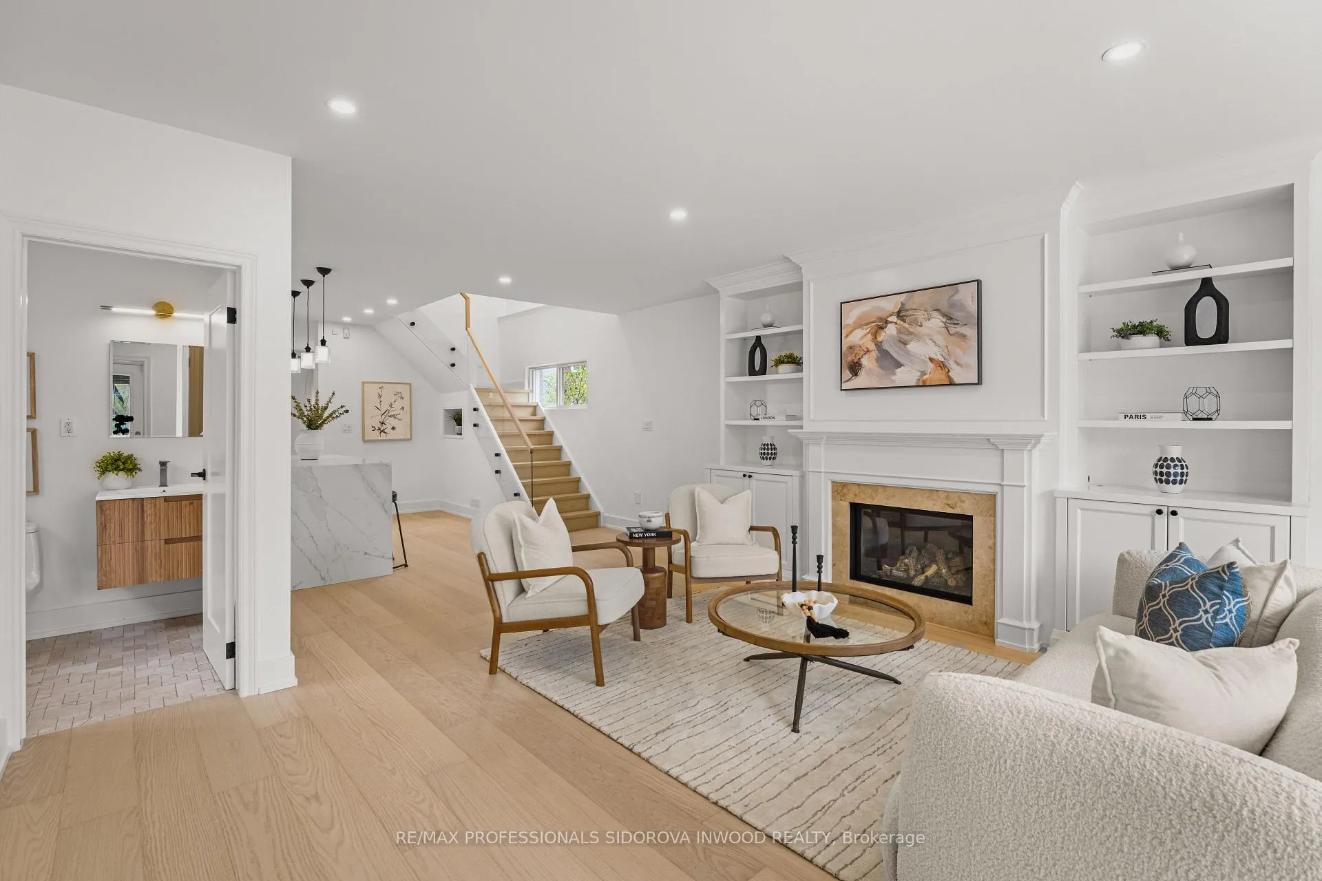 Photo 10 of 2 Ostend Avenue, Toronto, High Park-Swansea — HOMEH