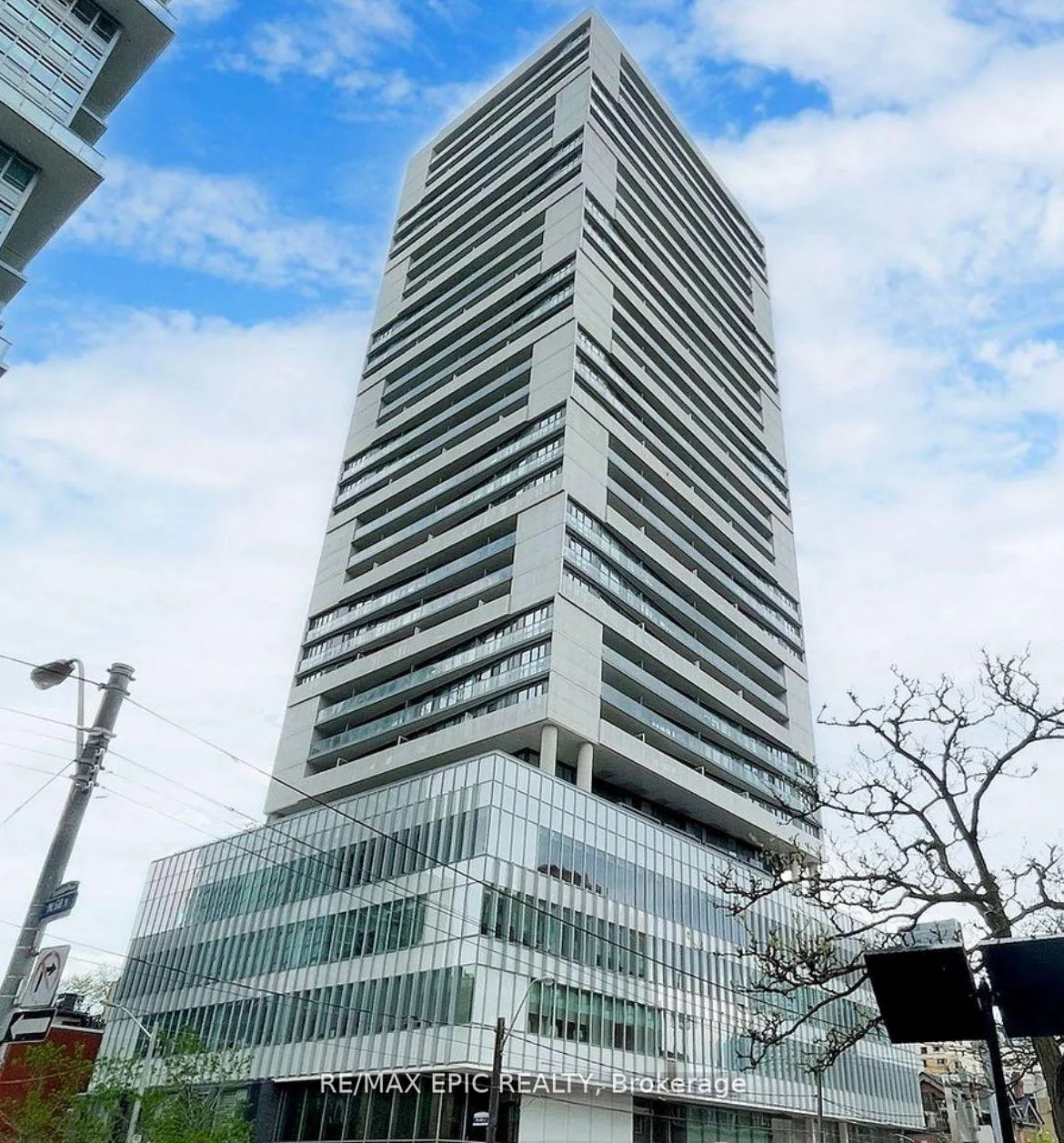 Front of Unit 2510, 89 Mcgill Street