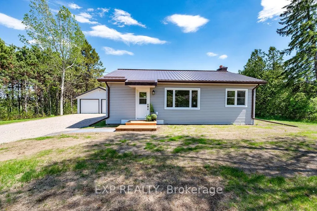 Photo 2 of 1482 Gillan Road, Horton, Horton Twp — HOMEH